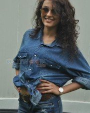 Run Raja Run Movie Heroine Seerat Kapoor Pictures 21