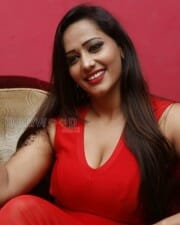 Sanjana Singh Sexy Cleavage Photos 05