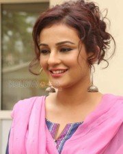 Seerat Kapoor Photos 01