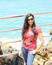 Sexy Actress Sanjana Singh Photos 80