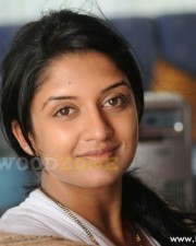 Sexy Vimala Raman Pics 15