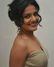 Tamil Actress Vishakha Singh Pictures 08