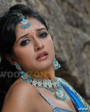 Vimala Raman Hot Stills 38