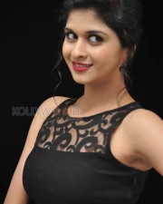 Actress Naveena Photoshoot Pictures 11