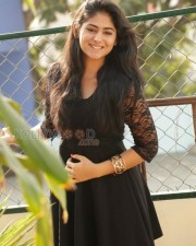 Actress Palak Lalwani Sexy Photos 21