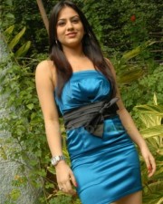 Aksha Stills 80