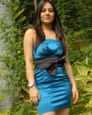 Aksha Stills 84