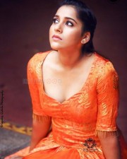 Cute Actress Rashmi Gautam Latest Photos 08