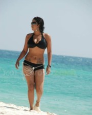 Hot Sexy Mumaith Khan Glamour Stills 33