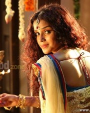 Koottam Movie Heroine Piaa Bajpai Hot Photos 21