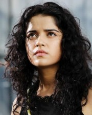 Nerungi Vaa Muthamidathe Movie Heroine Piaa Bajpai Stills 05