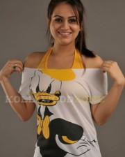 Sexy Actress Aksha Stills 31