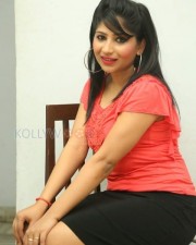 Telugu Actress Madhulagna Das New Photos 09