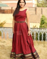 Telugu Actress Rashmi Gautam New Pictures 19