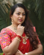 Tenant Actress Ester Noronha Glam Saree Photoshoot Pictures 37