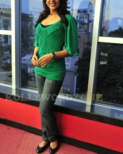 Sexy Sameera In Green Pics 10