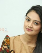 Actress Nikitha Narayan Latest Photos 09