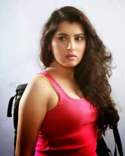 Telugu Actress Archana Spicy Stills 17