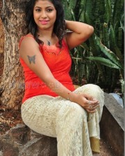 Telugu Actress Geetanjali Photoshoot Stills 19