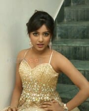 Actress Vithika Sheru Latest Photos 28