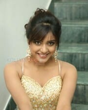 Actress Vithika Sheru Latest Photos 32