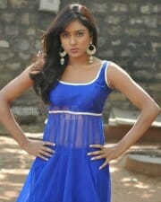 Actress Vithika Sheru New Pictures 24