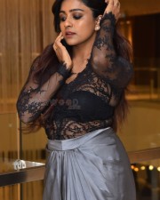 Actress Vithika Sheru at Nindha Pre Release Event Photos 12