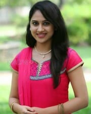 Indru Netru Naalai Movie Heroine Mia George Pictures 07