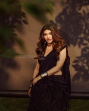 Stunning Beauty Sreeleela in a Black Saree with Sleeveless Blouse Photos 02