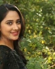 Yaman Movie Heroine Miya George Pictures 01