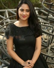 Yaman Movie Heroine Miya George Pictures 10