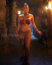 Aayirathil Oruvan Heroine Reema Sen Sexy Photos 01