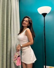 Cute Anushka Sen in a White Top and Mini Skirt Pictures 05