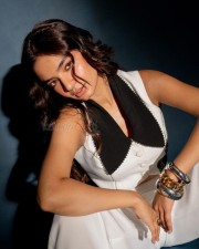Dil Dosti Dilemma Actress Anushka Sen Sexy and Hot Photoshoot Pictures 28