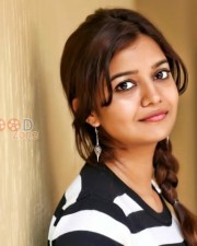 Love Pannuga Life Nallarukkum Heroine Swathi Pictures 09