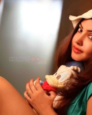 Monagadu Actress Komal Jha Sexy Candid Stills 27