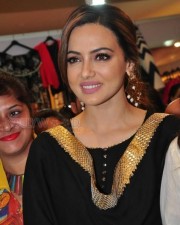 Sana Khan Launches Aakrithi Exibition Photos 03