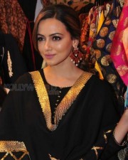 Sana Khan Launches Aakrithi Exibition Photos 07