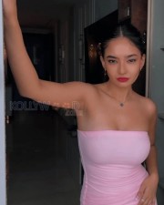 Stunning and Sexy Anushka Sen in a Baby Pink Off Shoulder Outfit Photos 02