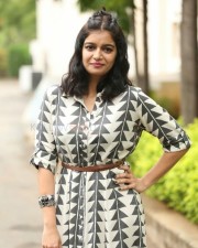 Swathi Reddy At London Babulu Movie Teaser Launch Photos 03