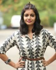 Swathi Reddy At London Babulu Movie Teaser Launch Photos 04