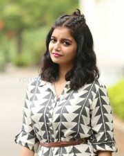 Swathi Reddy At London Babulu Movie Teaser Launch Photos 06