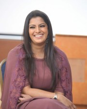 Varalaxmi Sarathkumar Sarkar Interview Photos 17