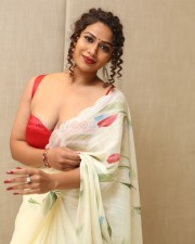 Actress Doulath Sulthana at Bachchalamalli Pre Release Event Photos 29