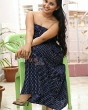 Actress Ishika Singh Sexy Photoshoot Stills 11