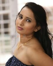 Actress Ishika Singh Sexy Photoshoot Stills 27