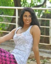 Telugu Actress Sravya Reddy Sexy Pictures 01