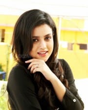 Semma Botha Aagathey Movie Heroine Mishti Photos 03