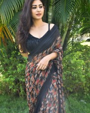 Actress Sonu Thakur at Roti Kapda Romance Press Meet Photos 20