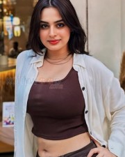 Gangs of Godavari Actress Ayesha Khan Sexy in a Brown Crop Top and Pants Photos 02